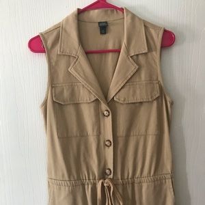 Sleeveless Khaki Jumpsuit / Romper (NWOT)